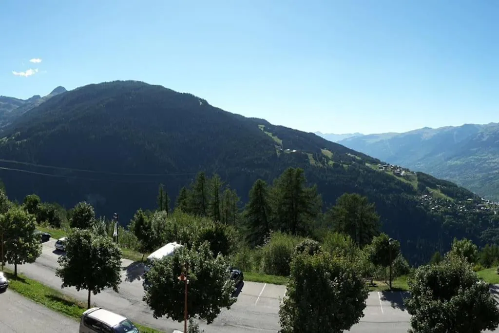 Paradiski Proches Pistes Et Commerces Vallandry 0*, Landry France